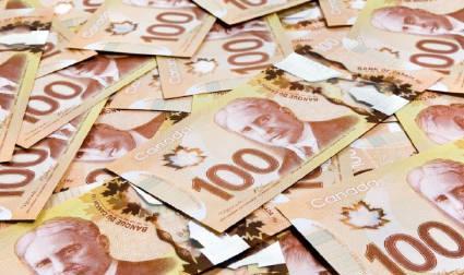 加拿大移民政策引争议！最新民调：超半数民众认为移民过多，社会融合成难题