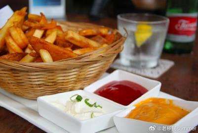 爱尔兰中小学全面禁售炸鸡块！9月15日起实施最严校园饮食新规