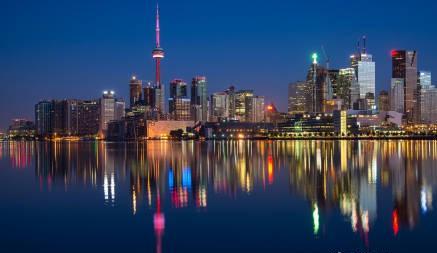 海外华人必看!加拿大最新研究揭示留住移民的真正关键,原来这些因素比想象中更重要