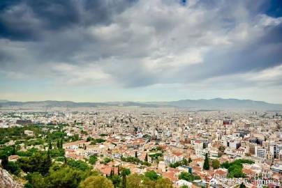 爱尔兰移民新机遇:工作签证转永居,这些福利太诱人!