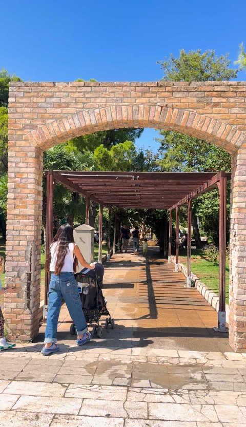 海外华人必看!新西兰工作生活真实体验:高福利+超长假期,如何平衡事业与家庭?